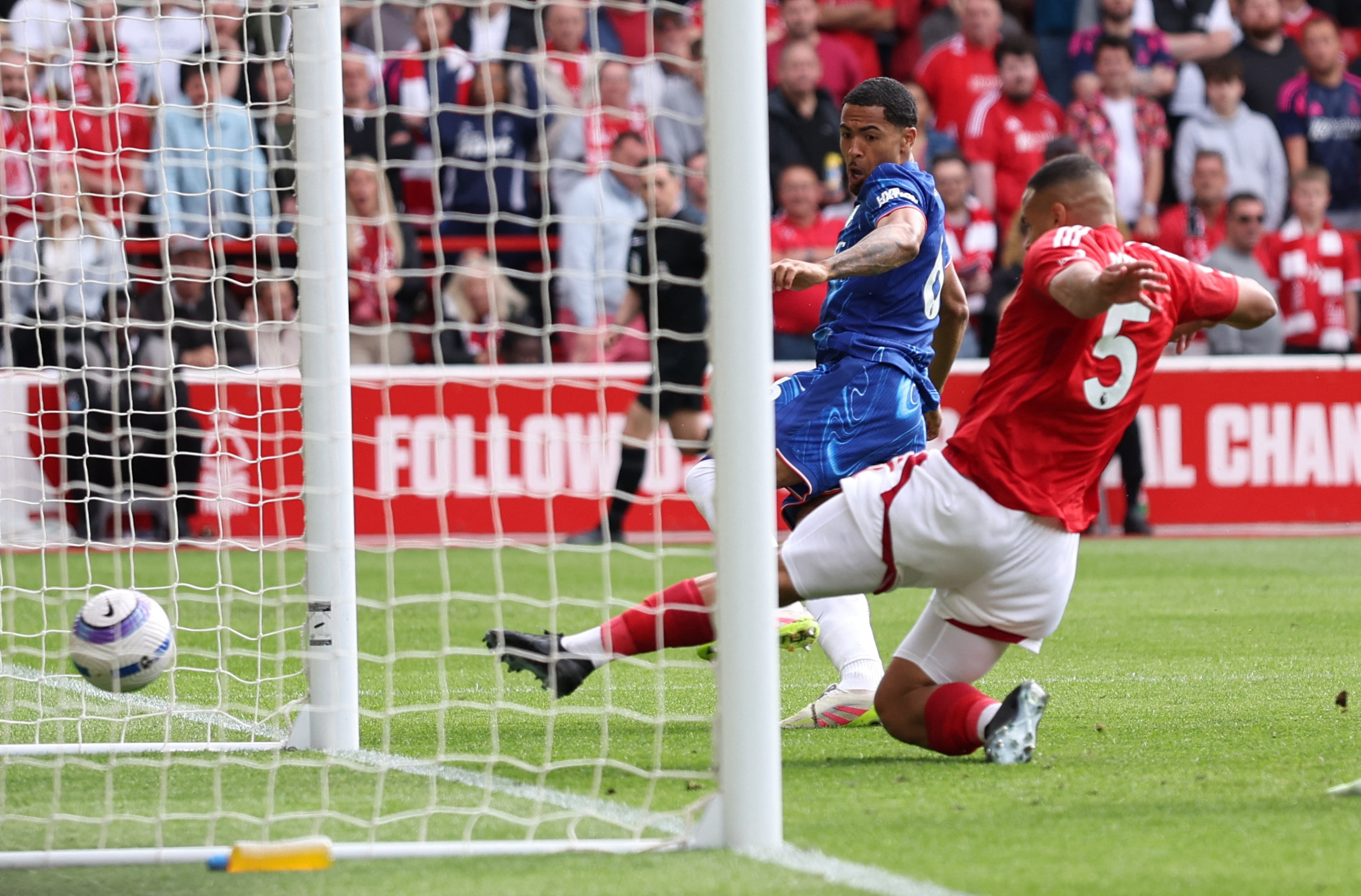 开云体育登录-切尔西狂胜沃特福德，锁定欧冠资格