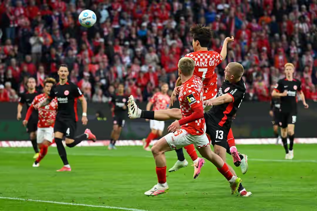 关于热刺客场-战平沃特福德，遭遇平局！的信息