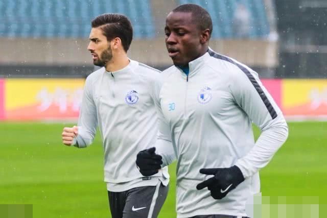 开云体育在线-大连一方客场不敌广州富力，遗憾失利的简单介绍