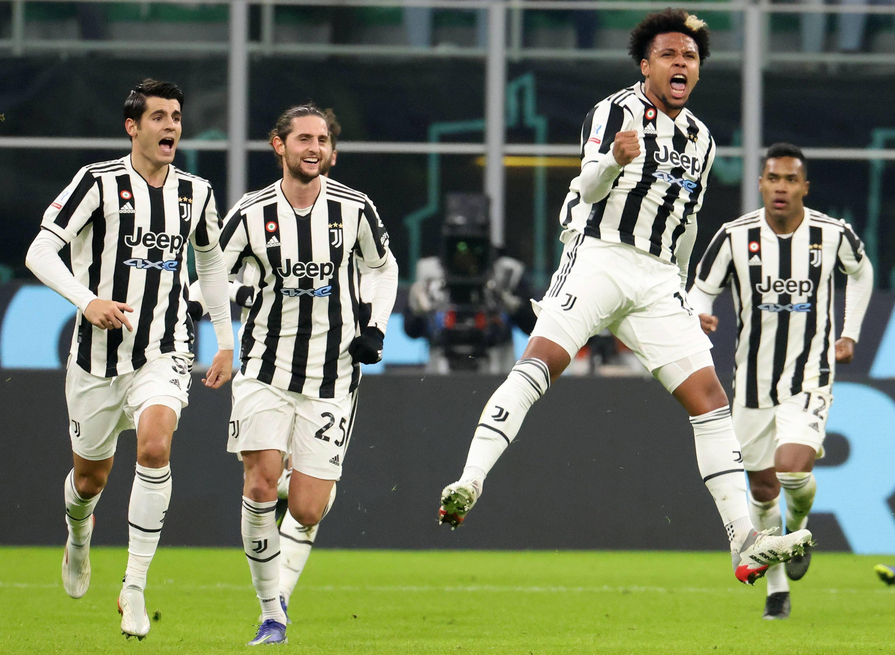 尤文图斯中场球员荣膺MVP奖 尤文图斯中场球员荣膺MVP奖