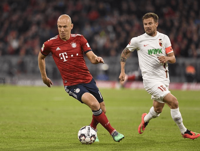 阿贾克斯大胜巴塞罗那，晋级四强！