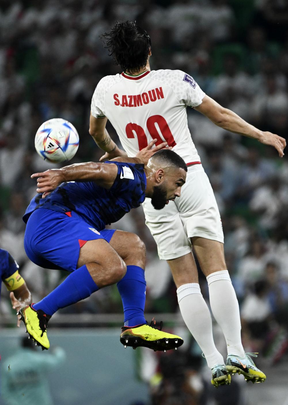 球员们在比赛中展现出色的表现