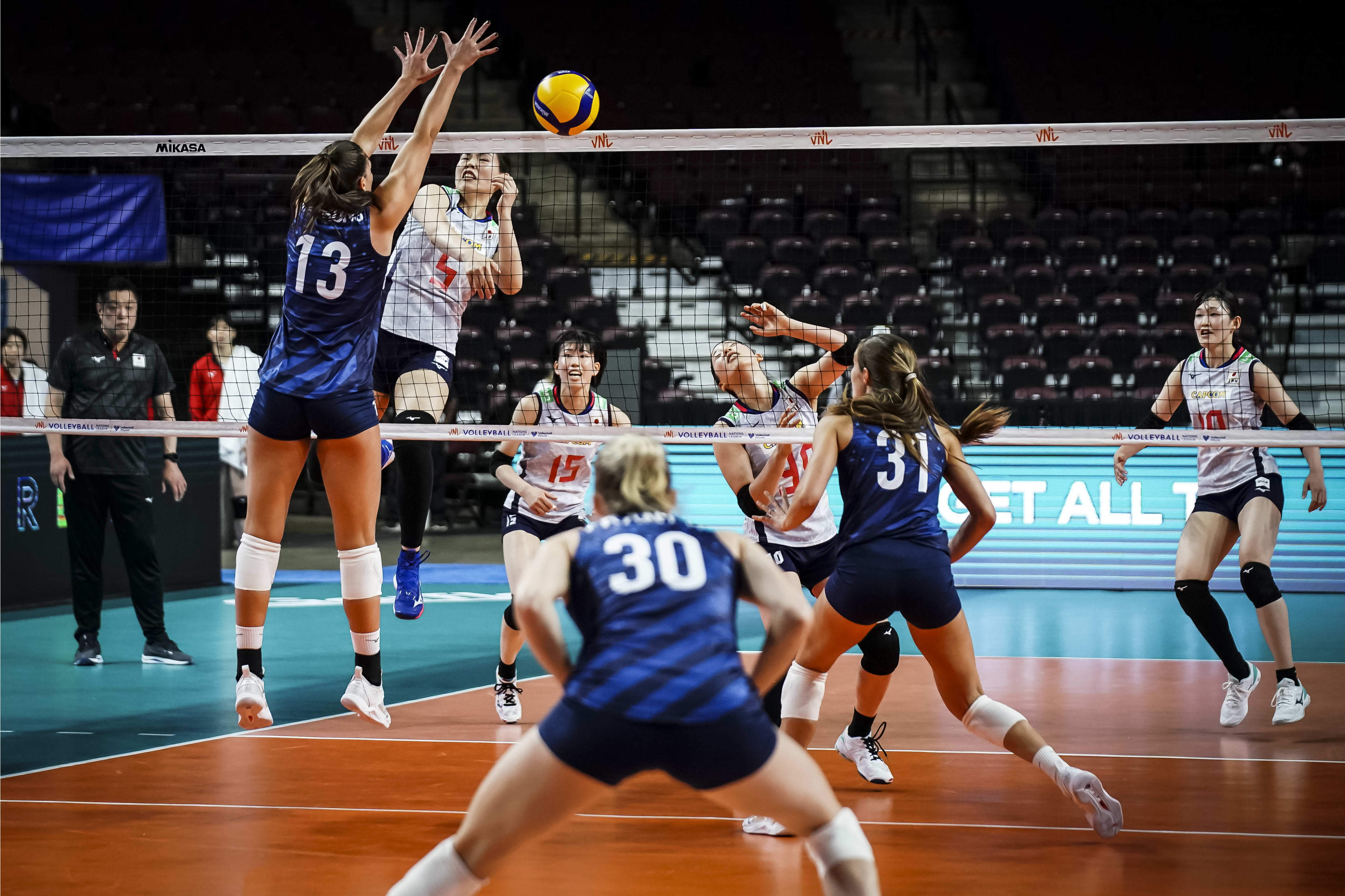 开云体育平台APP-泰国队完胜丹麦队,马琳惊艳四座