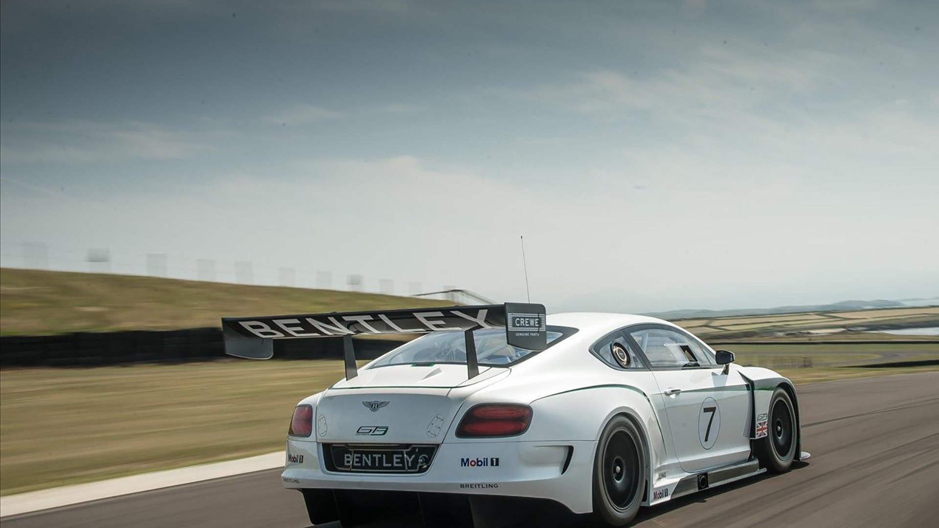 戈贝尔存在感拉满跨界之战,辽宁队加时逆袭开拓者铸就唯一经典